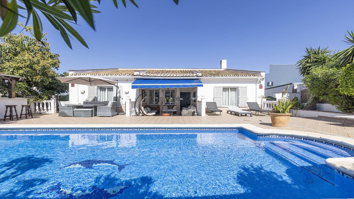 Villa in La Duquesa