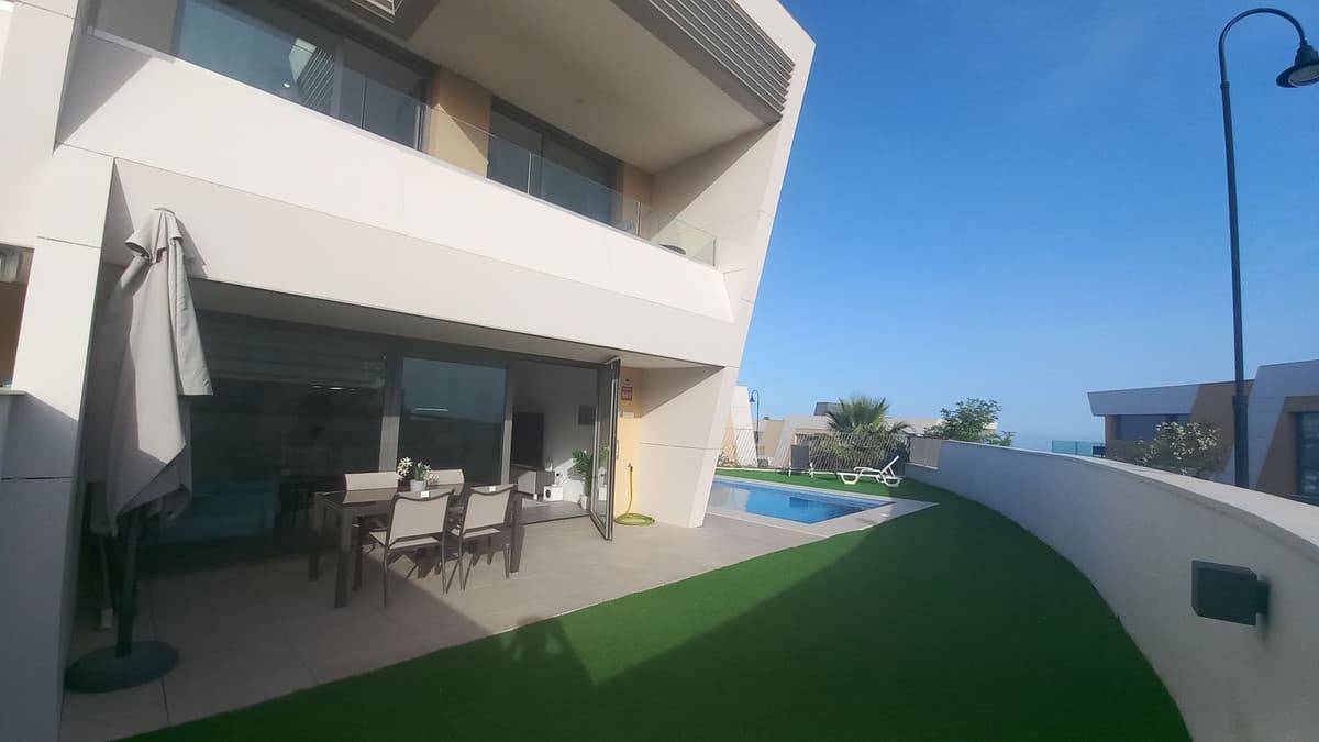 Townhouse in El Chaparral