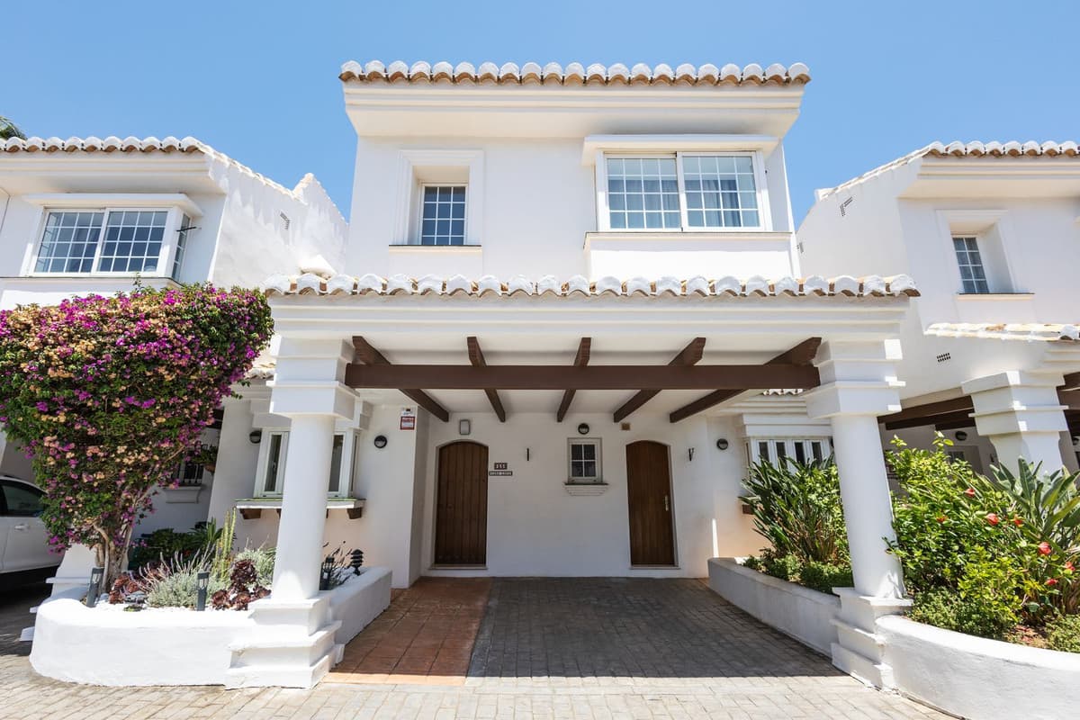 Townhouse in Riviera del Sol