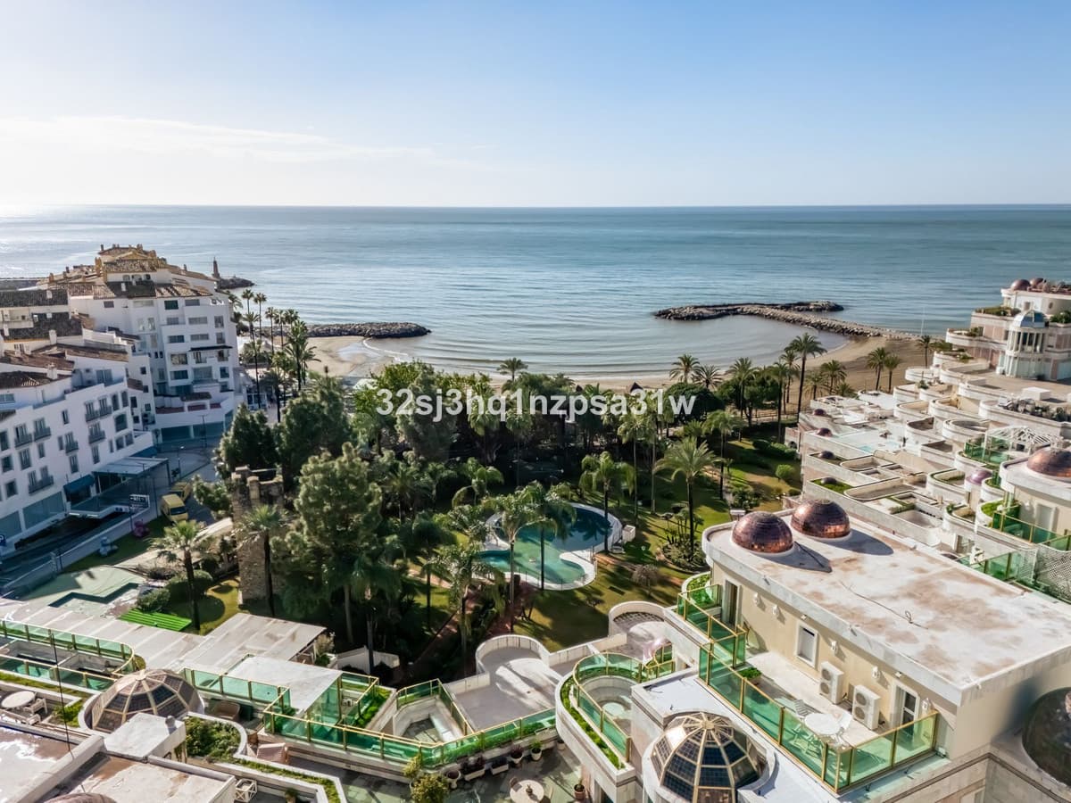 Middle Floor Apartment in Marbella