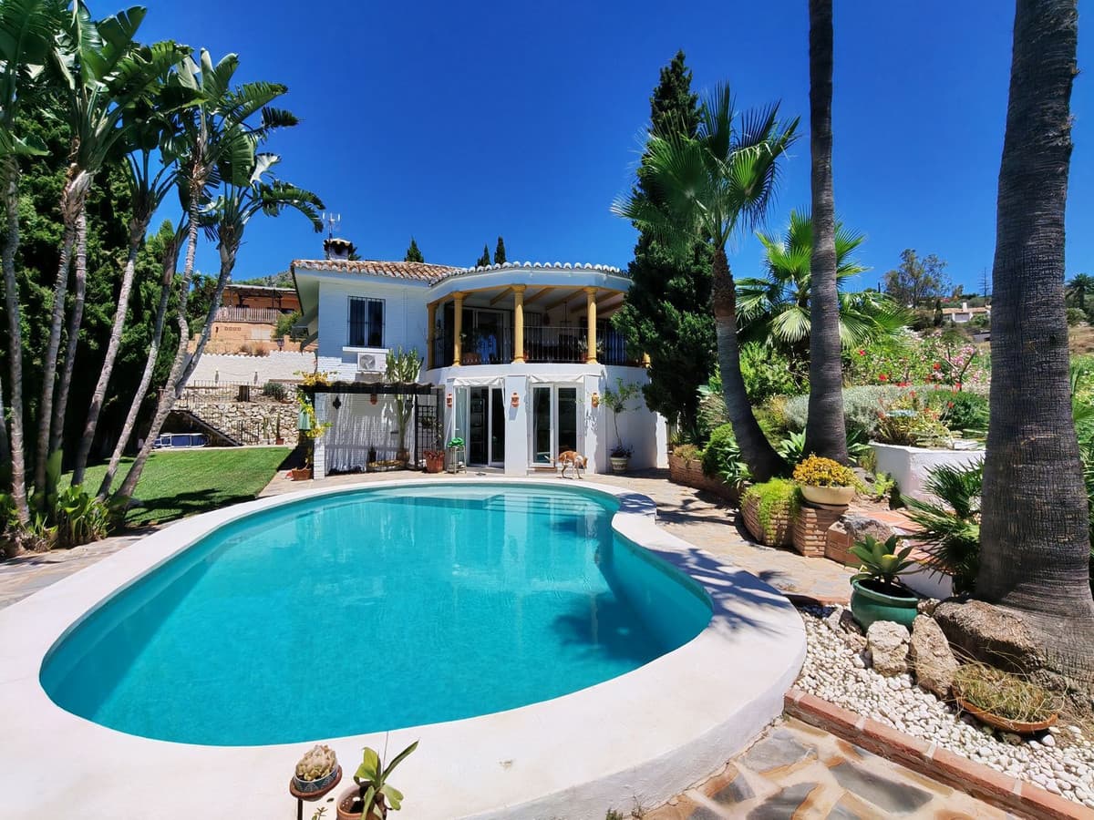 Fritliggende Villa in Benalmadena