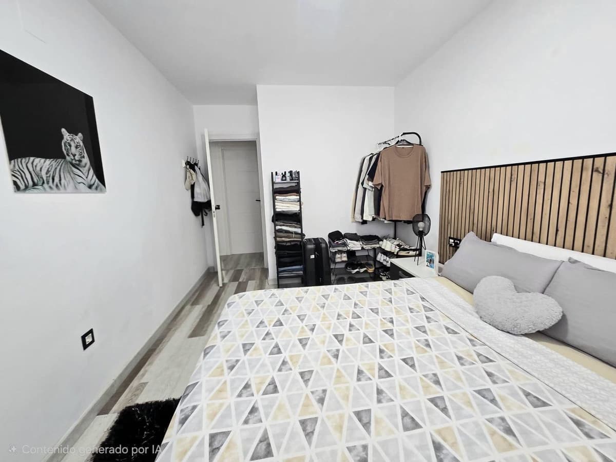 Middle Floor Apartment in Málaga