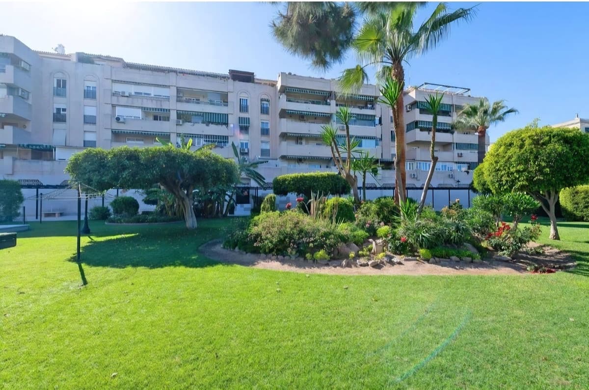 Middle Floor Apartment in Málaga Centro