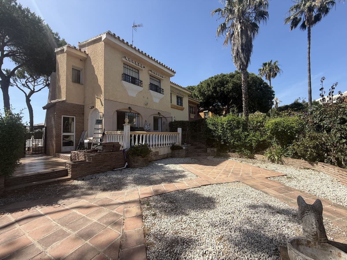 Semi-Detached House in Calahonda