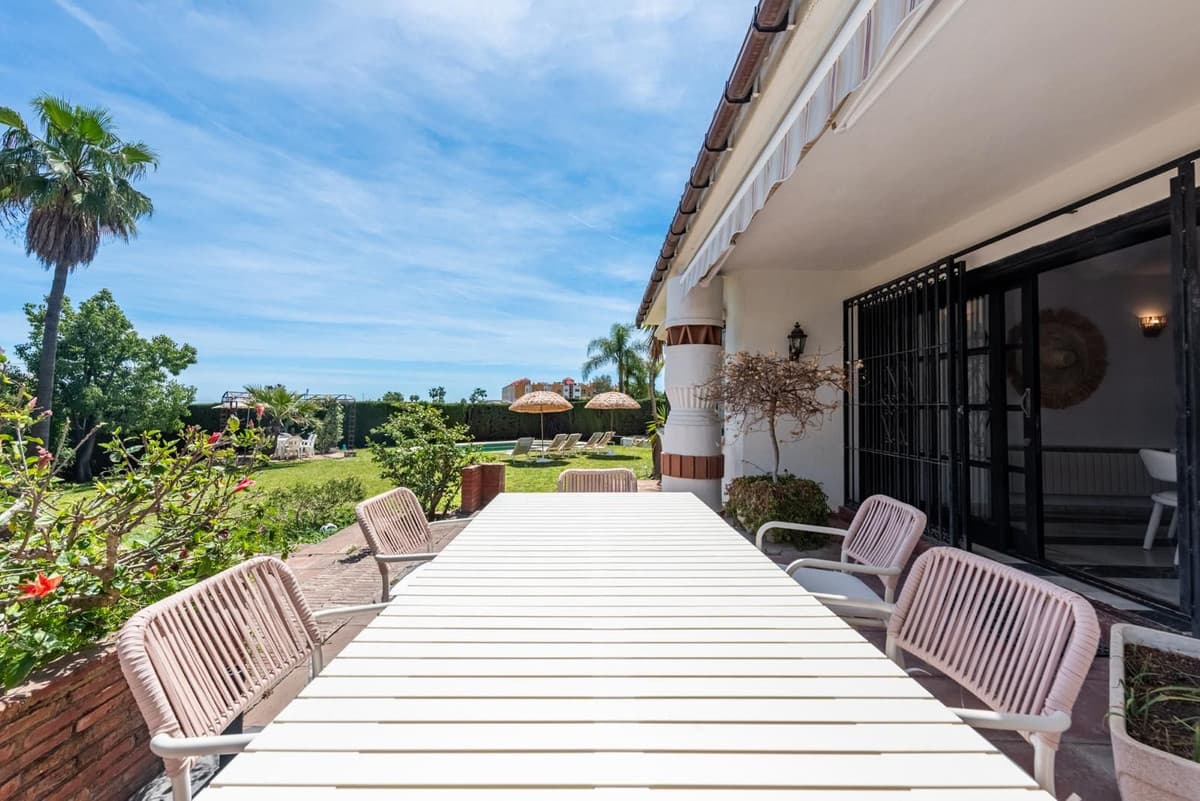 Fritliggende Villa in Estepona