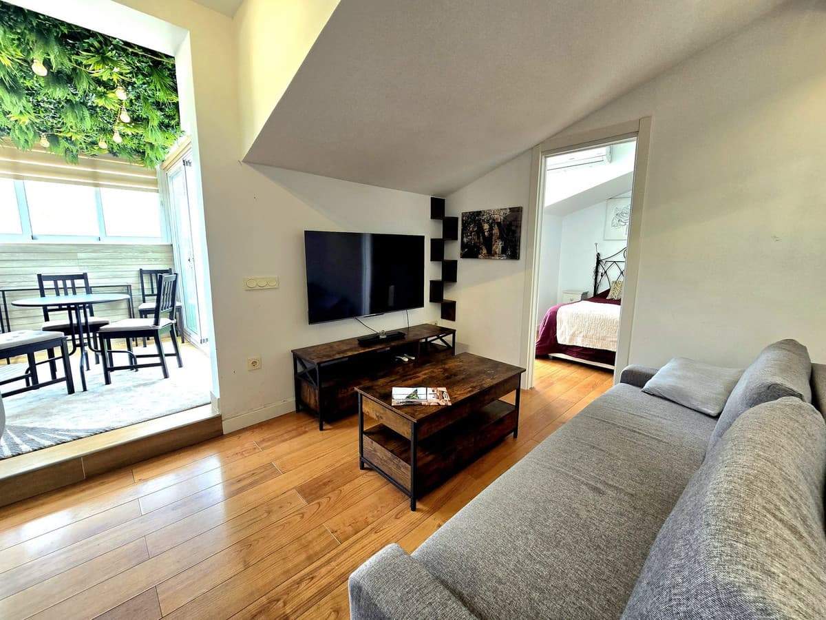 Top Floor Apartment in The Golden Mile