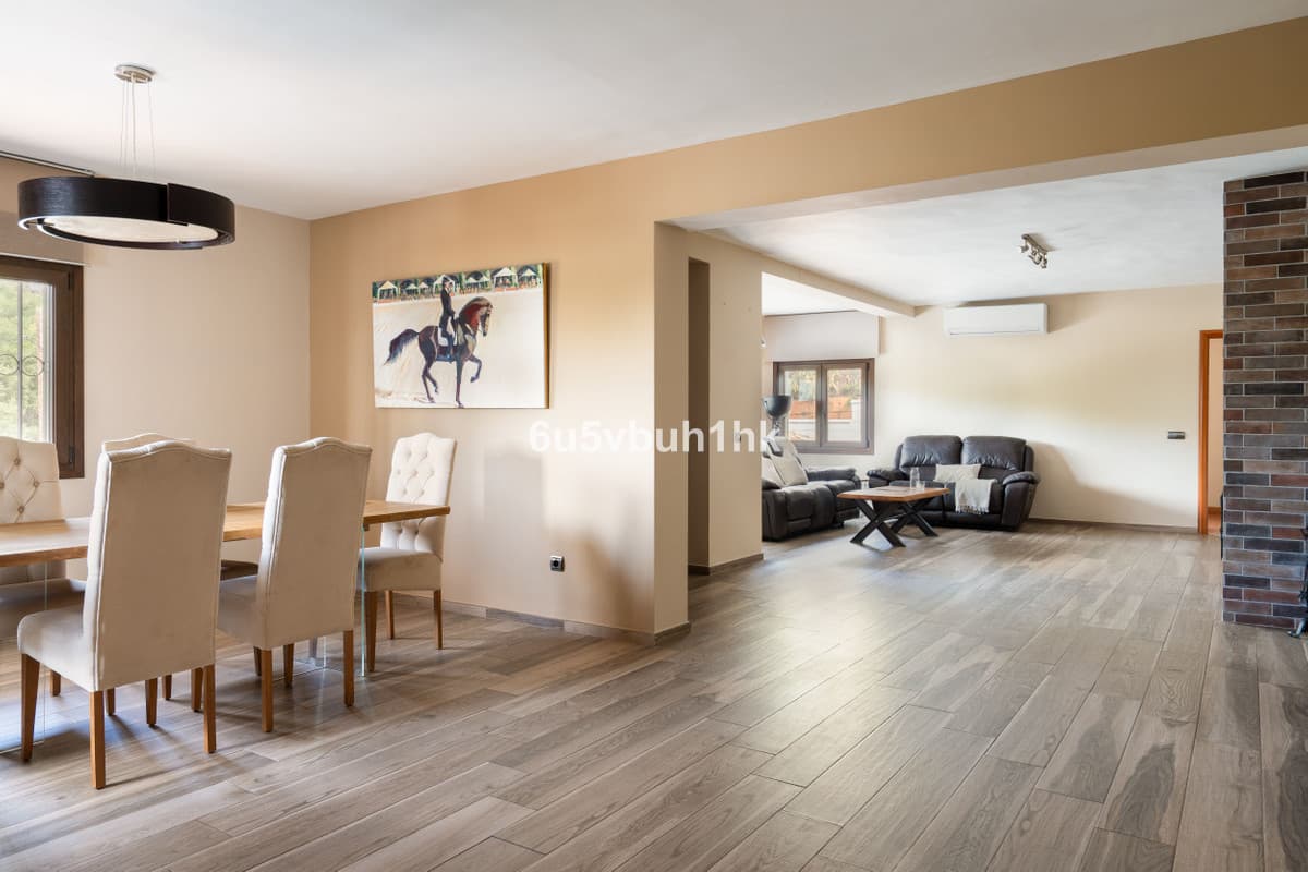 Detached Villa in Benalmadena
