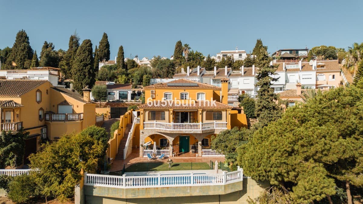 Detached Villa in El Coto