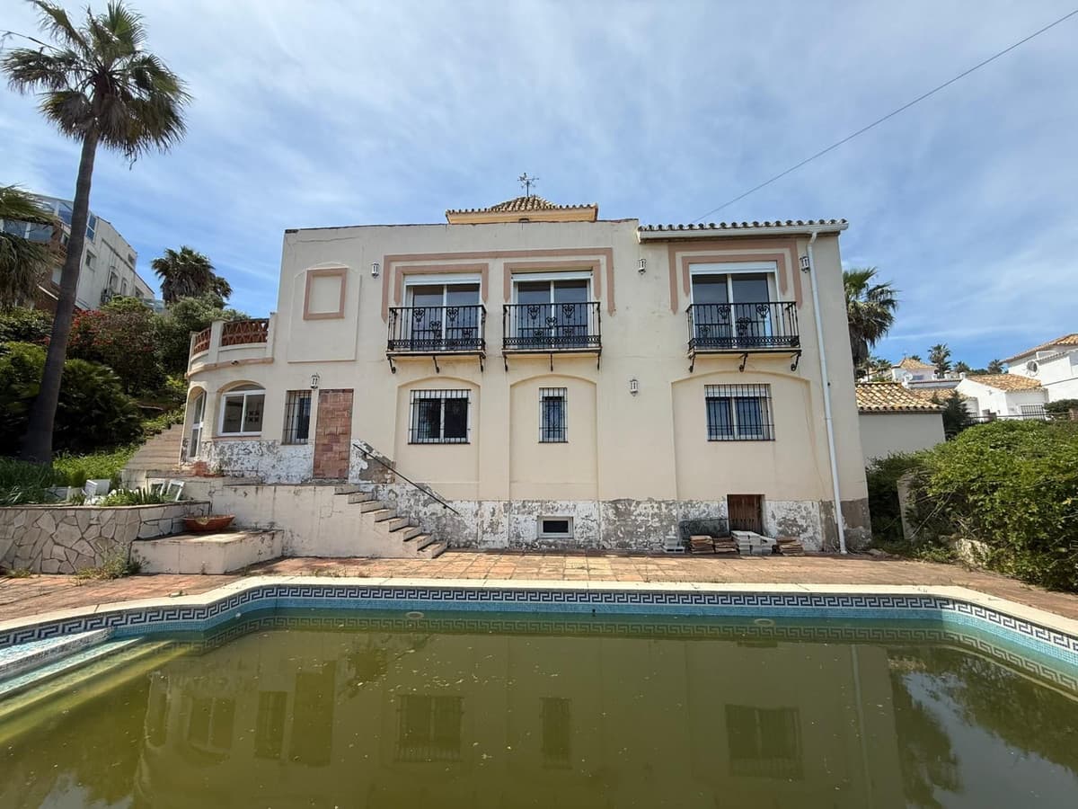 Fritliggende Villa in Manilva