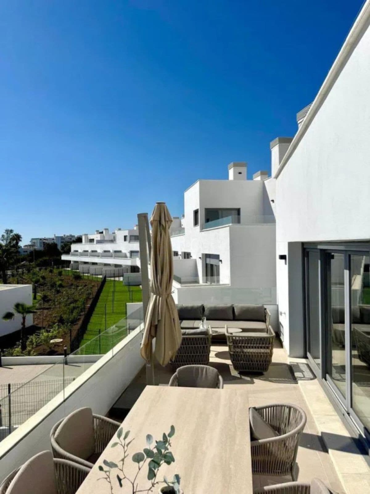 Middle Floor Apartment in Bel Air
