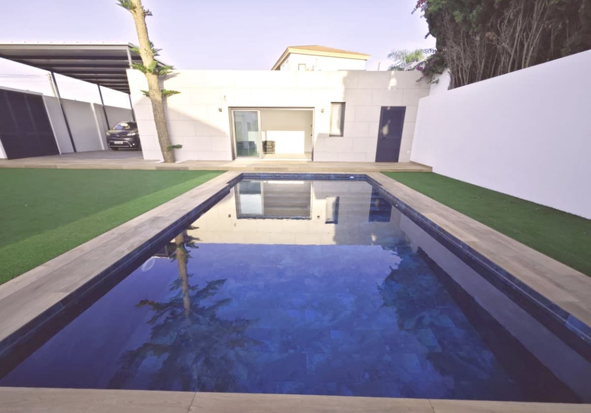 Detached Villa in El Coto