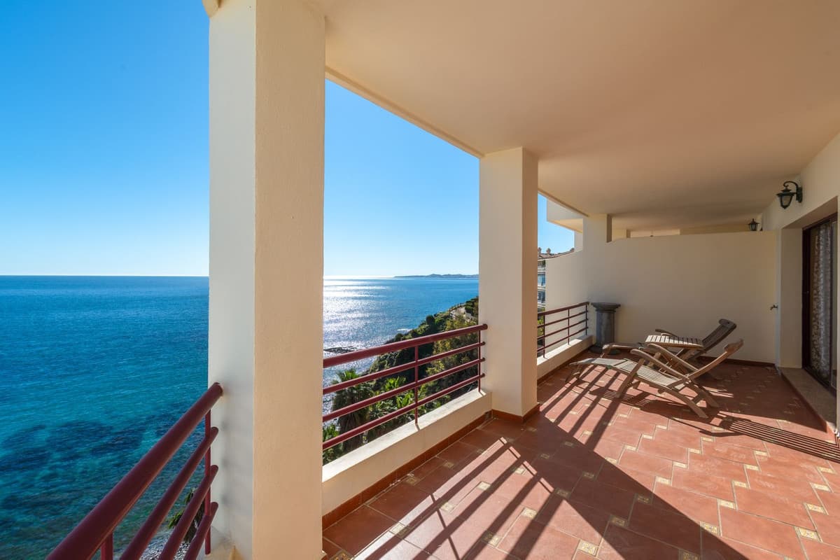 Apartament na środkowym piętrze in Torrequebrada