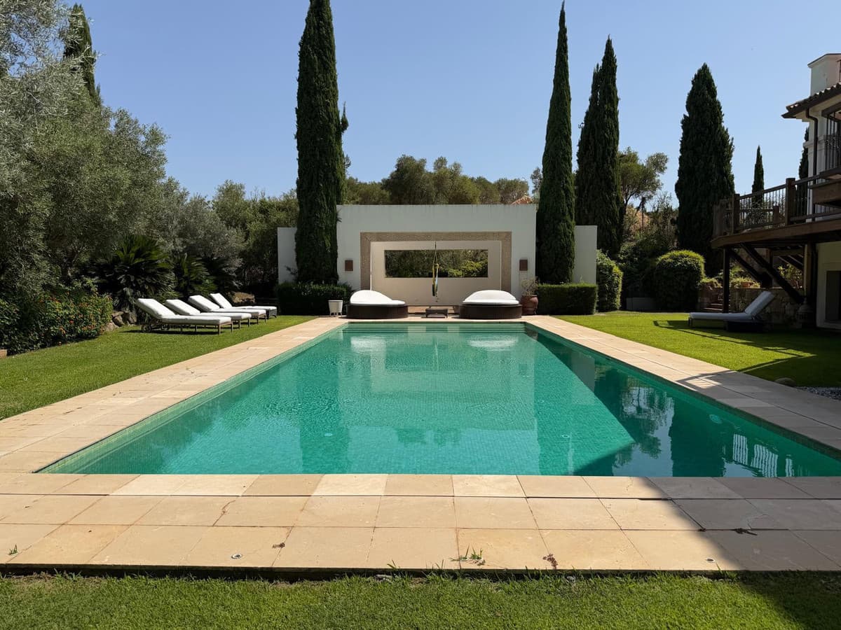 Fritliggende Villa in Sotogrande Alto