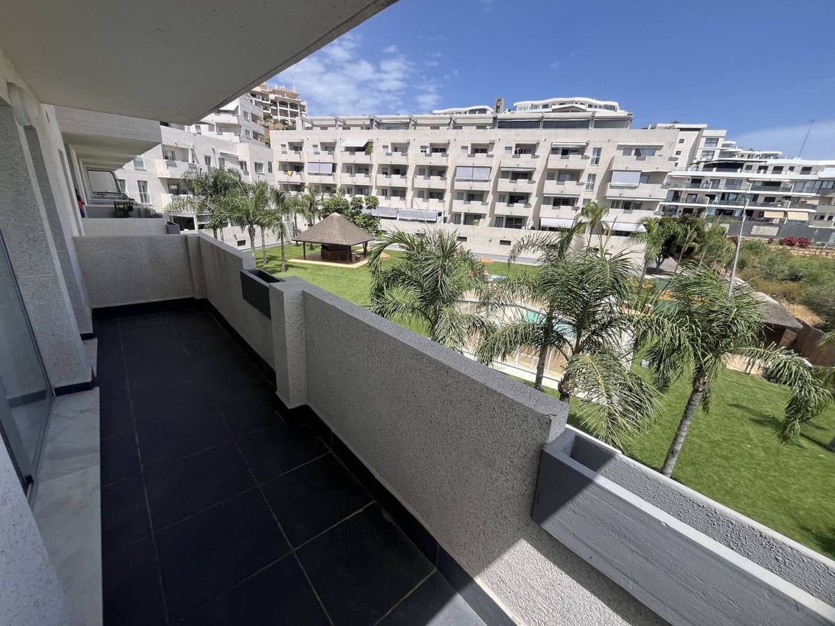 Apartament na środkowym piętrze in Riviera del Sol