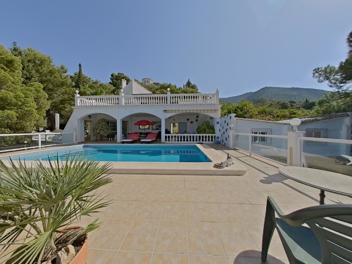 Detached Villa in Valtocado