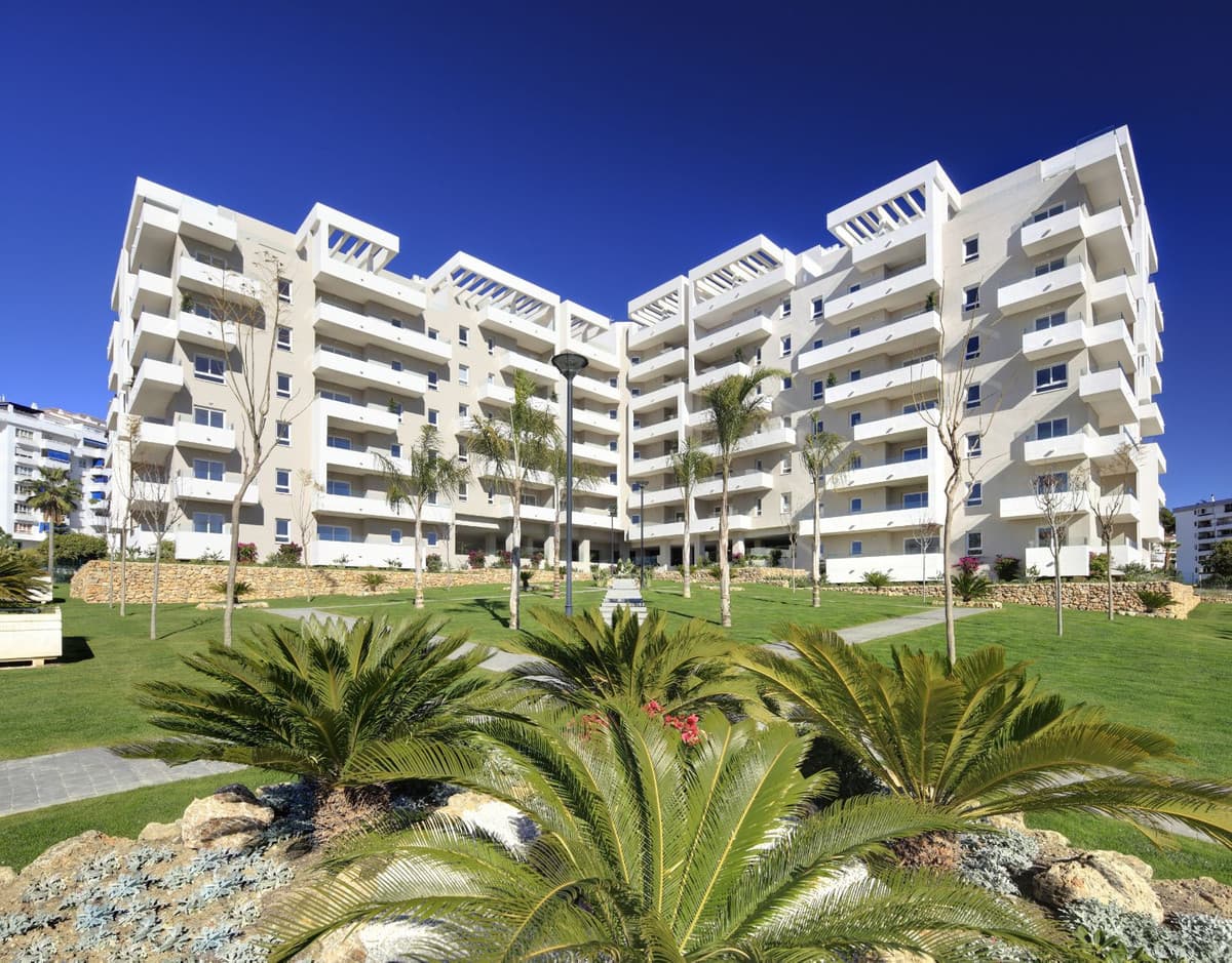 Middle Floor Apartment in Nueva Andalucía