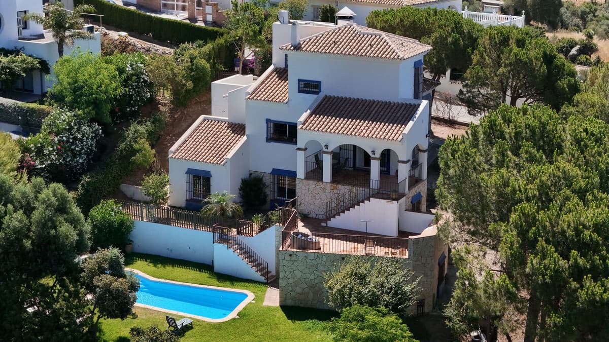Detached Villa in Valtocado