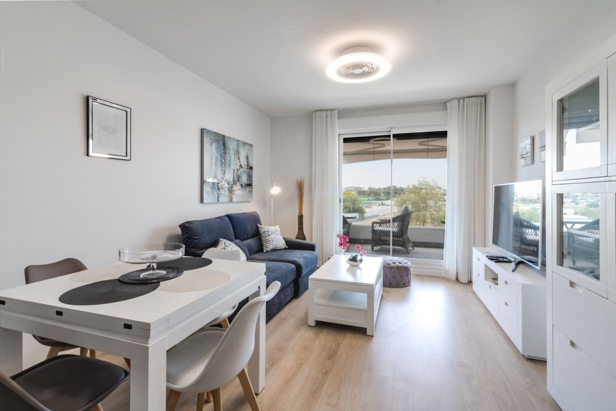 Middle Floor Apartment in Nueva Andalucía