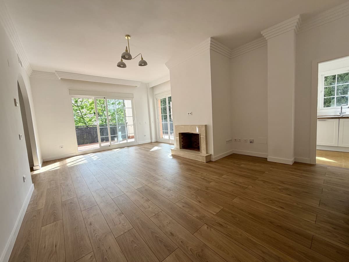 Top Floor Apartment in Nueva Andalucía