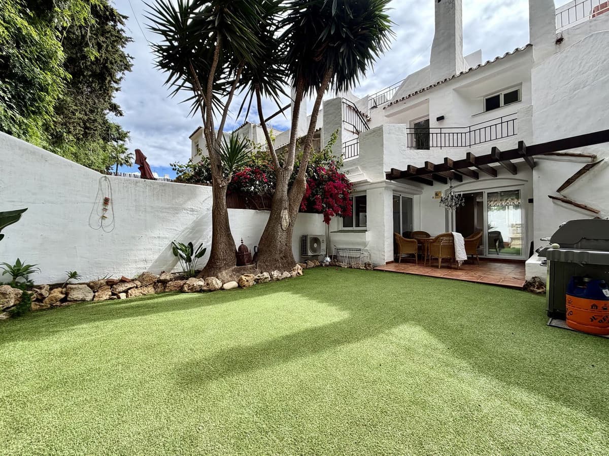 Townhouse in Nueva Andalucía