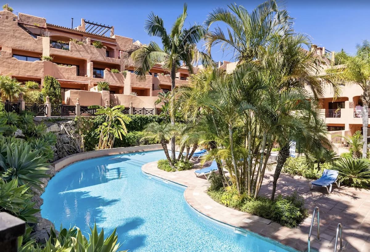 Middle Floor Apartment in Benahavís