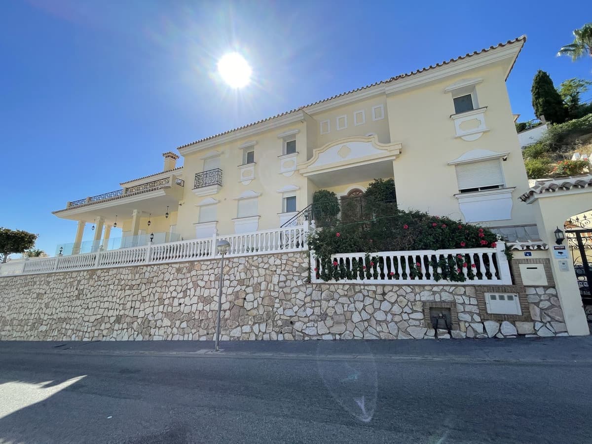 Fritliggende Villa in Riviera del Sol