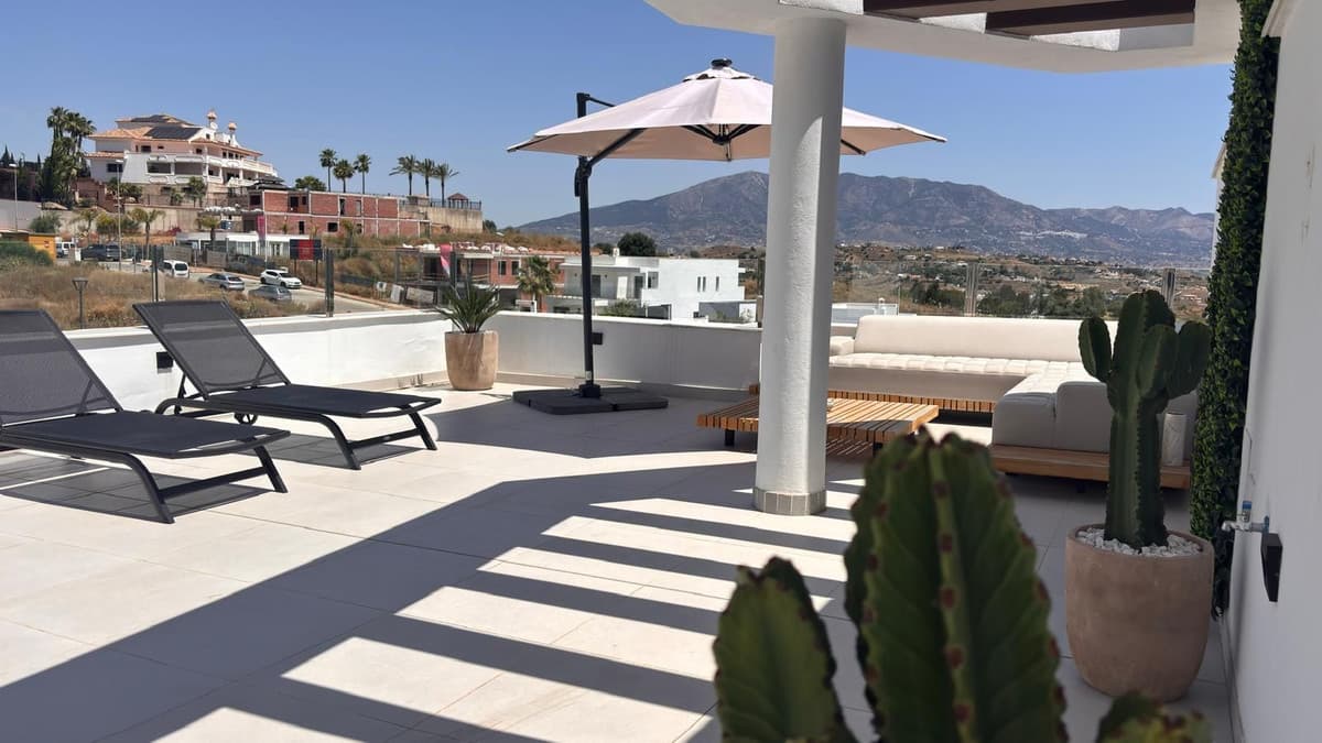 Middle Floor Apartment in Calanova Golf