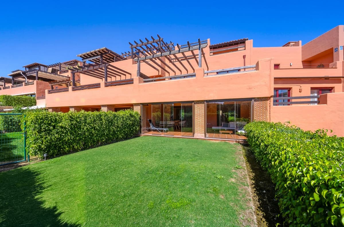 Stueetage Lejlighed in Casares Playa