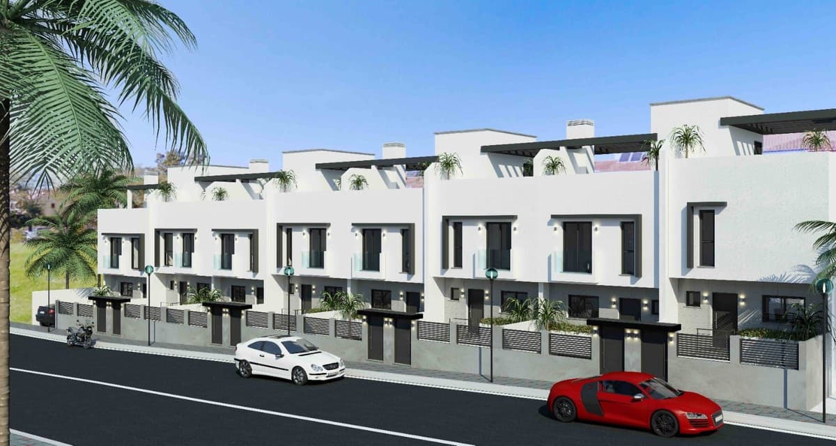 Townhouse in Las Lagunas