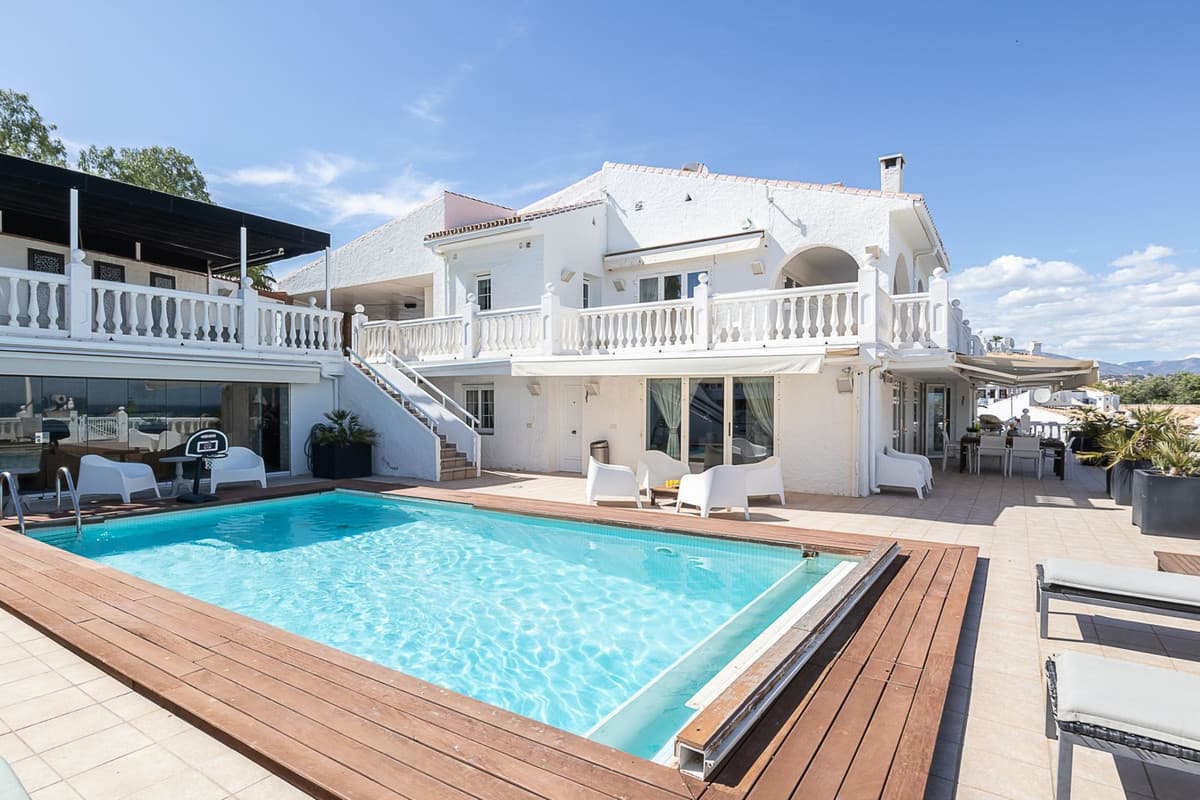 Detached Villa in Torrenueva