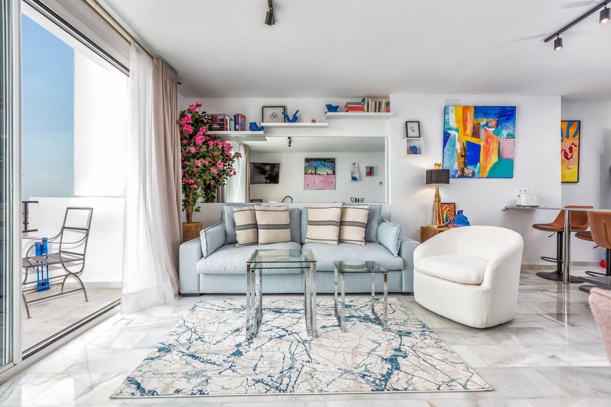 Middle Floor Apartment in Puerto Banús