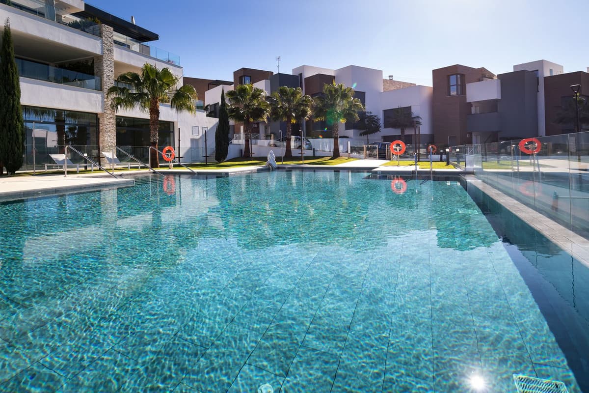 Middle Floor Apartment in Cabopino