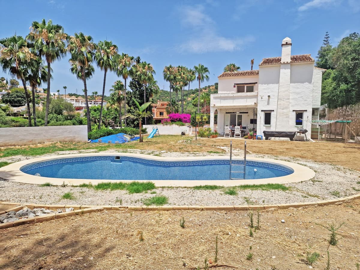 Detached Villa in Calahonda