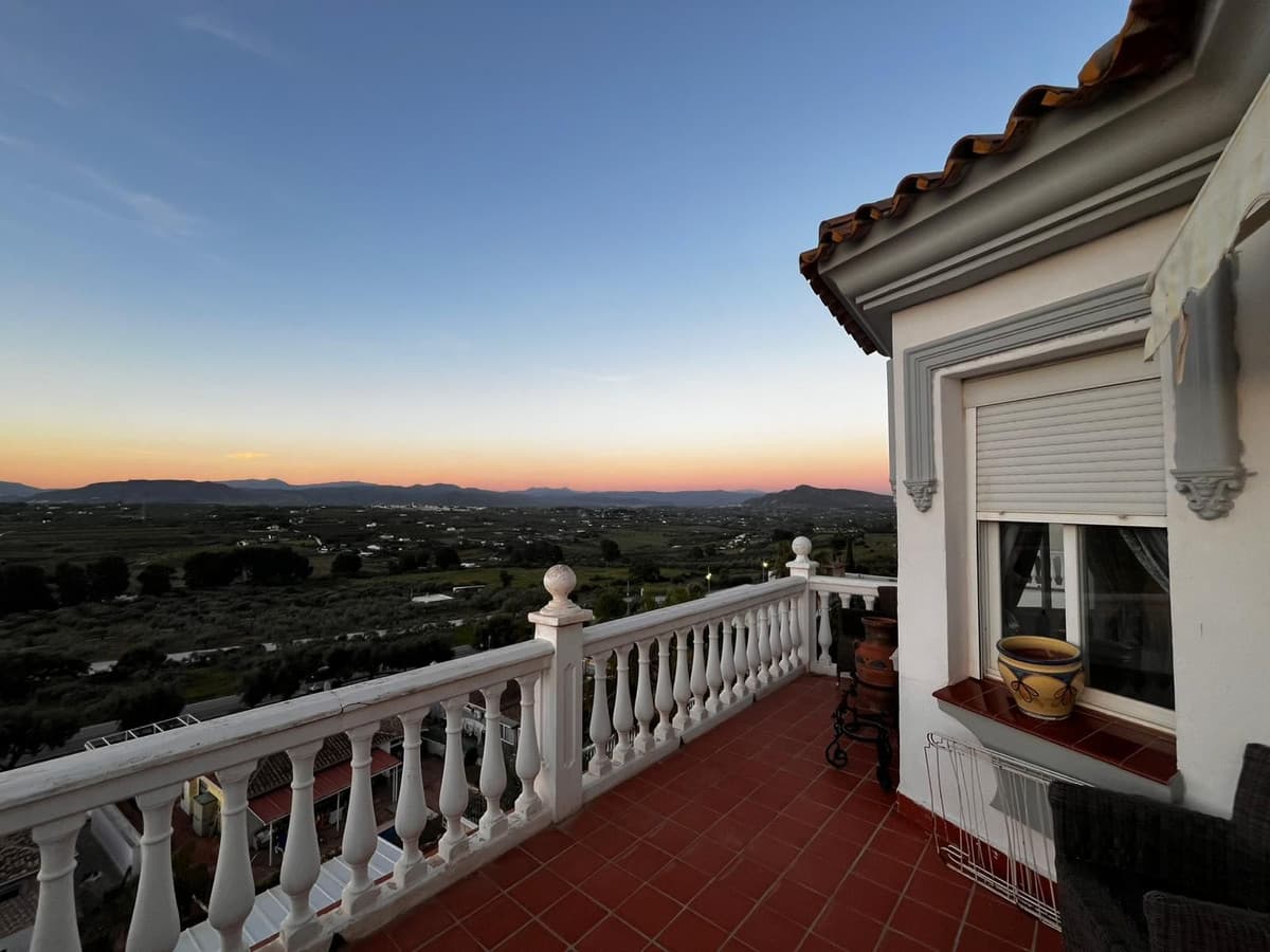 Detached Villa in Coín