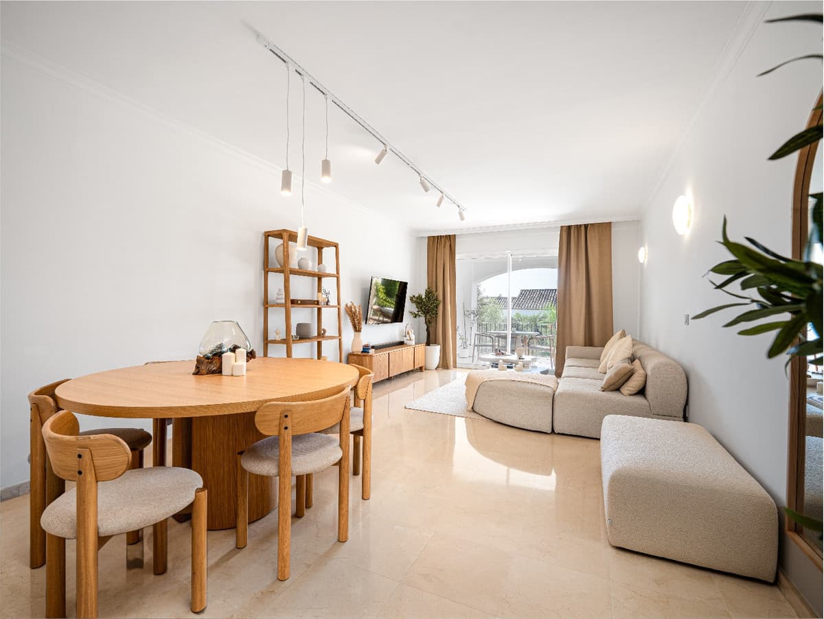 Middle Floor Apartment in La Quinta