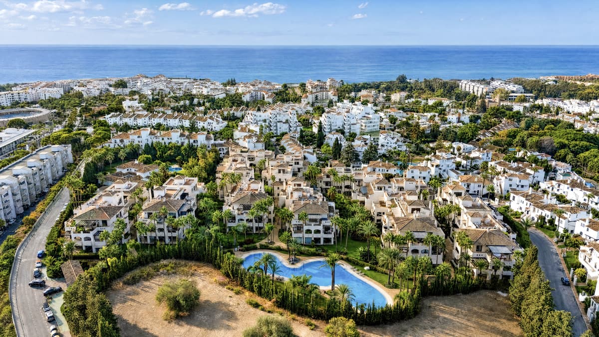 Mellemetage Lejlighed in Puerto Banús