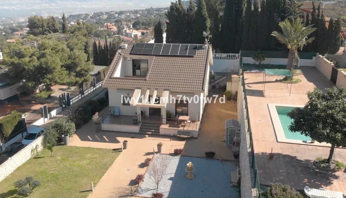 Detached Villa in Alhaurín de la Torre