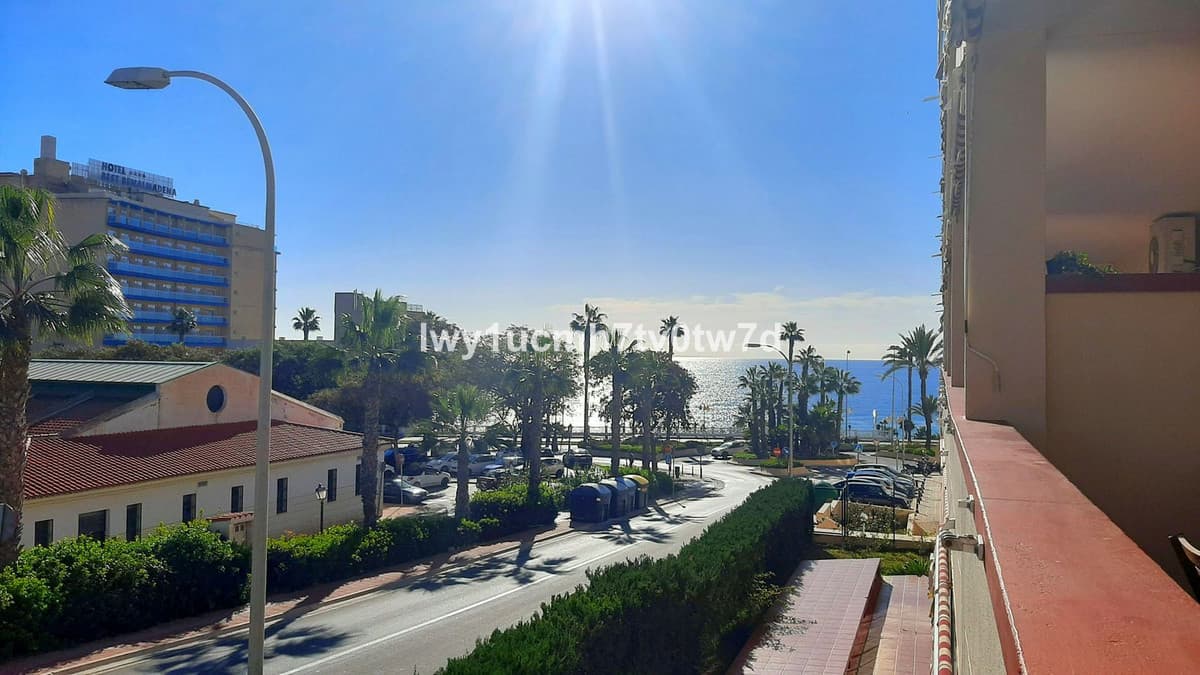 Middle Floor Apartment in Torrequebrada