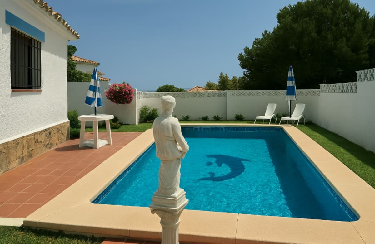 Detached Villa in La Duquesa