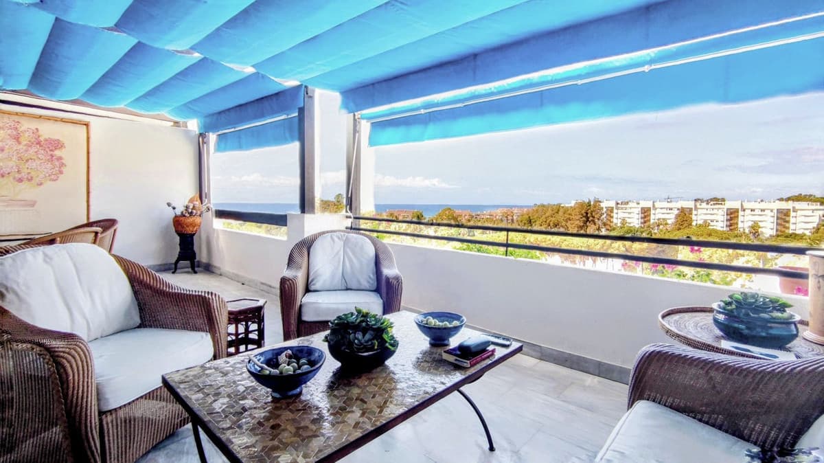 Middle Floor Apartment in Puerto Banús