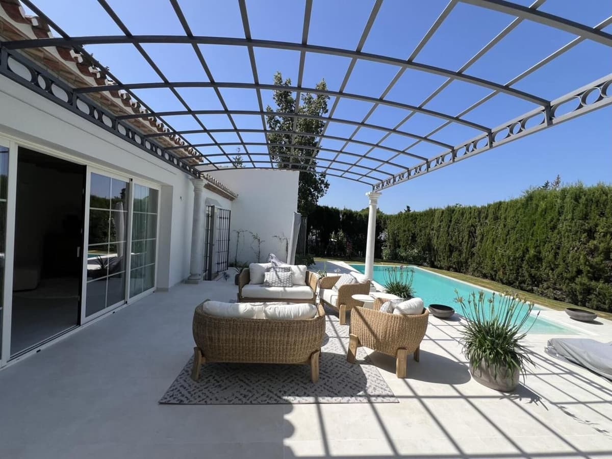 Fritliggende Villa in Guadalmina Alta