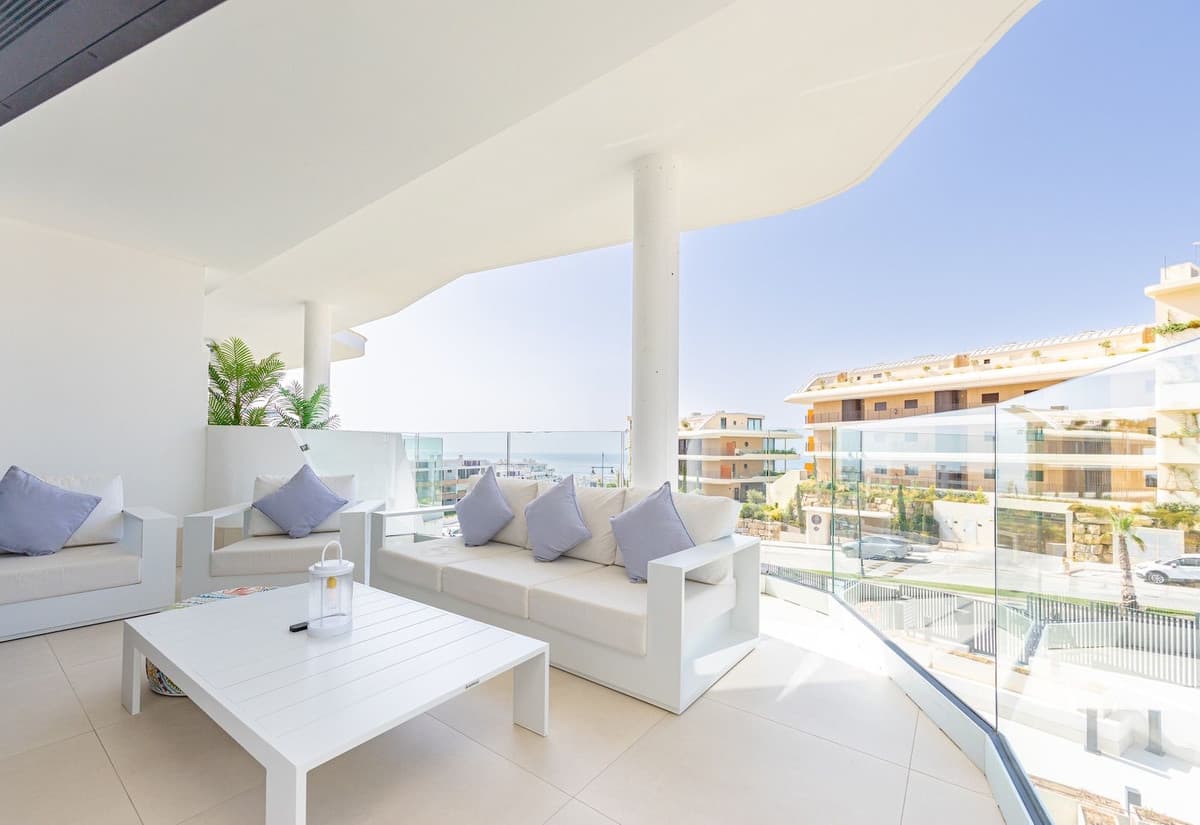 Apartament na środkowym piętrze in Fuengirola