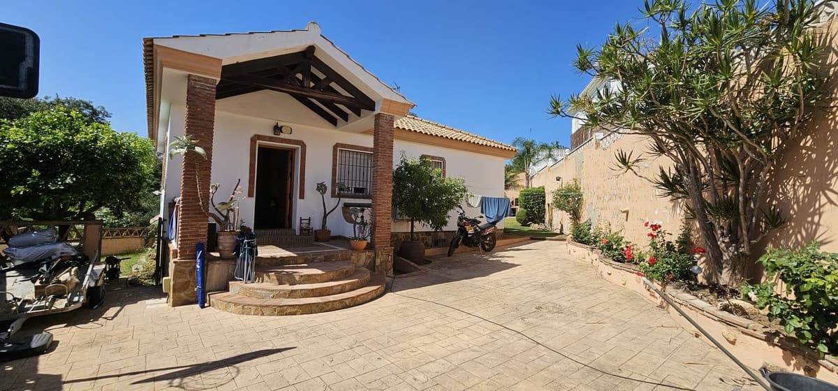 Detached Villa in El Rosario