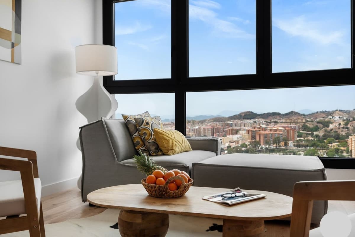 Apartament na środkowym piętrze in Málaga