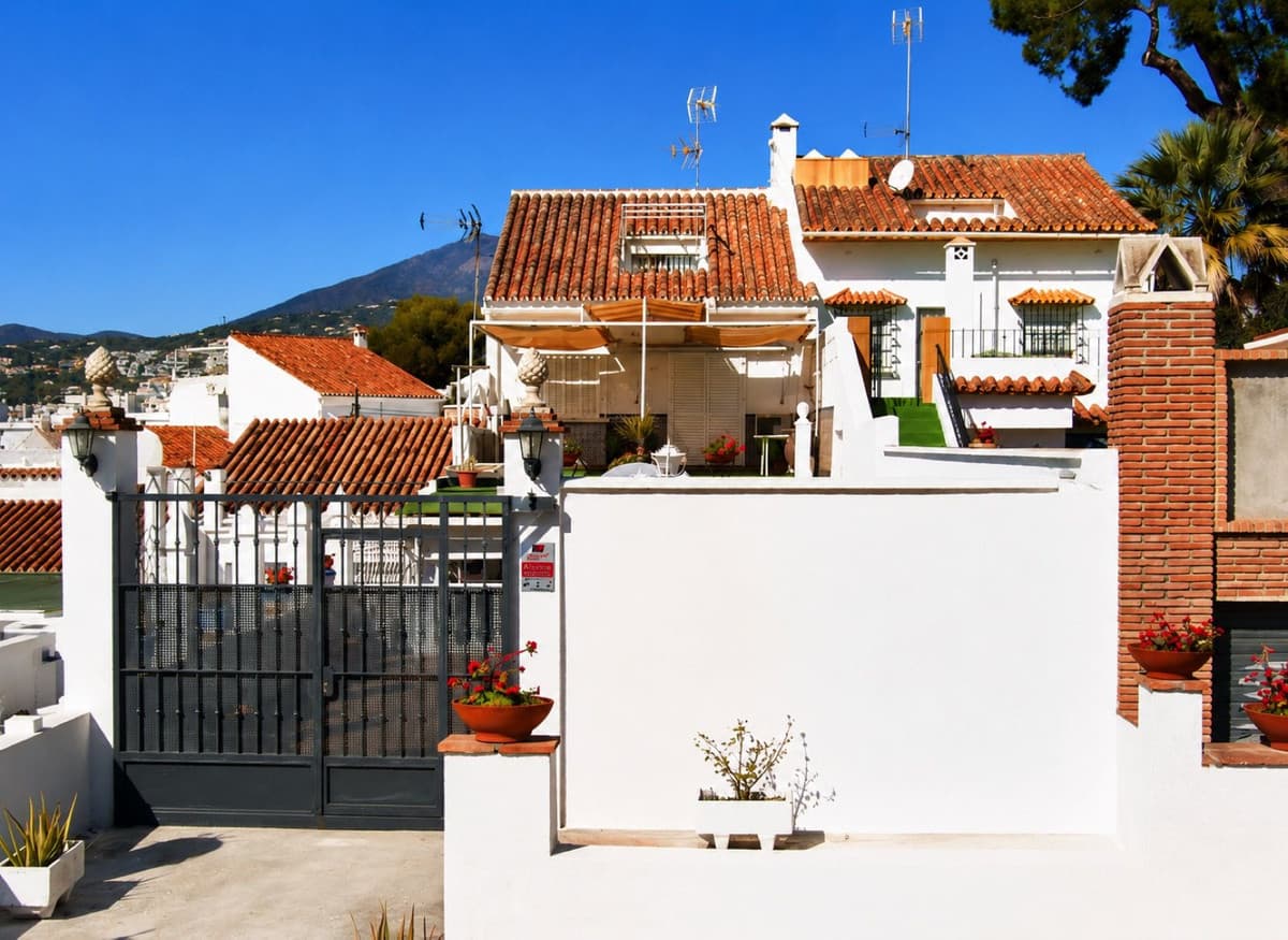 Townhouse in Nueva Andalucía
