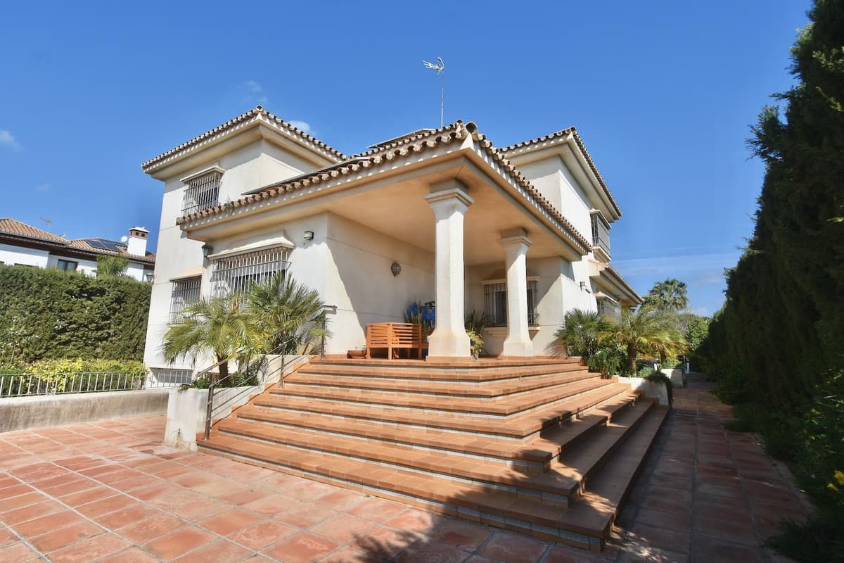 Fritliggende Villa in Estacion de Cartama