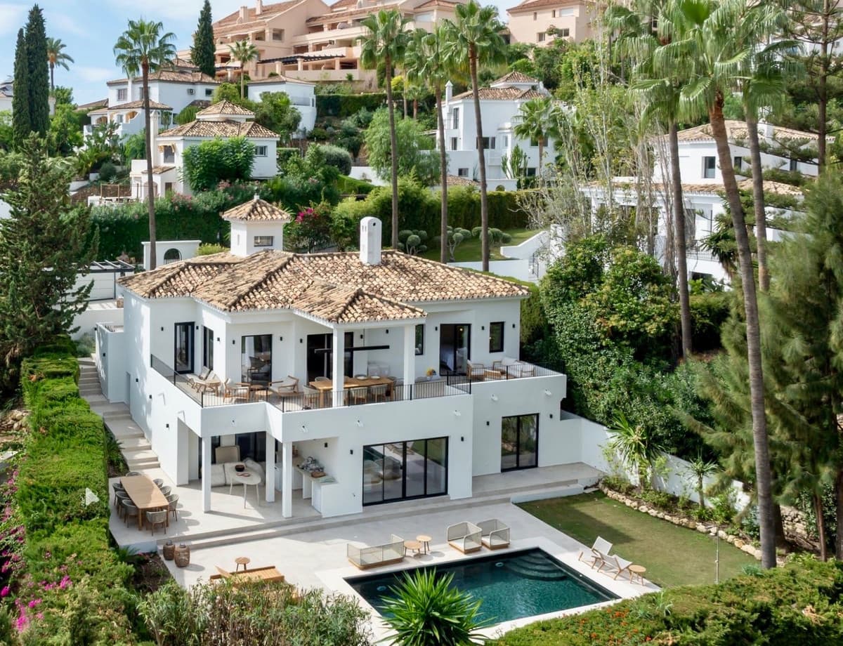 Villa - Chalet in Nueva Andalucía