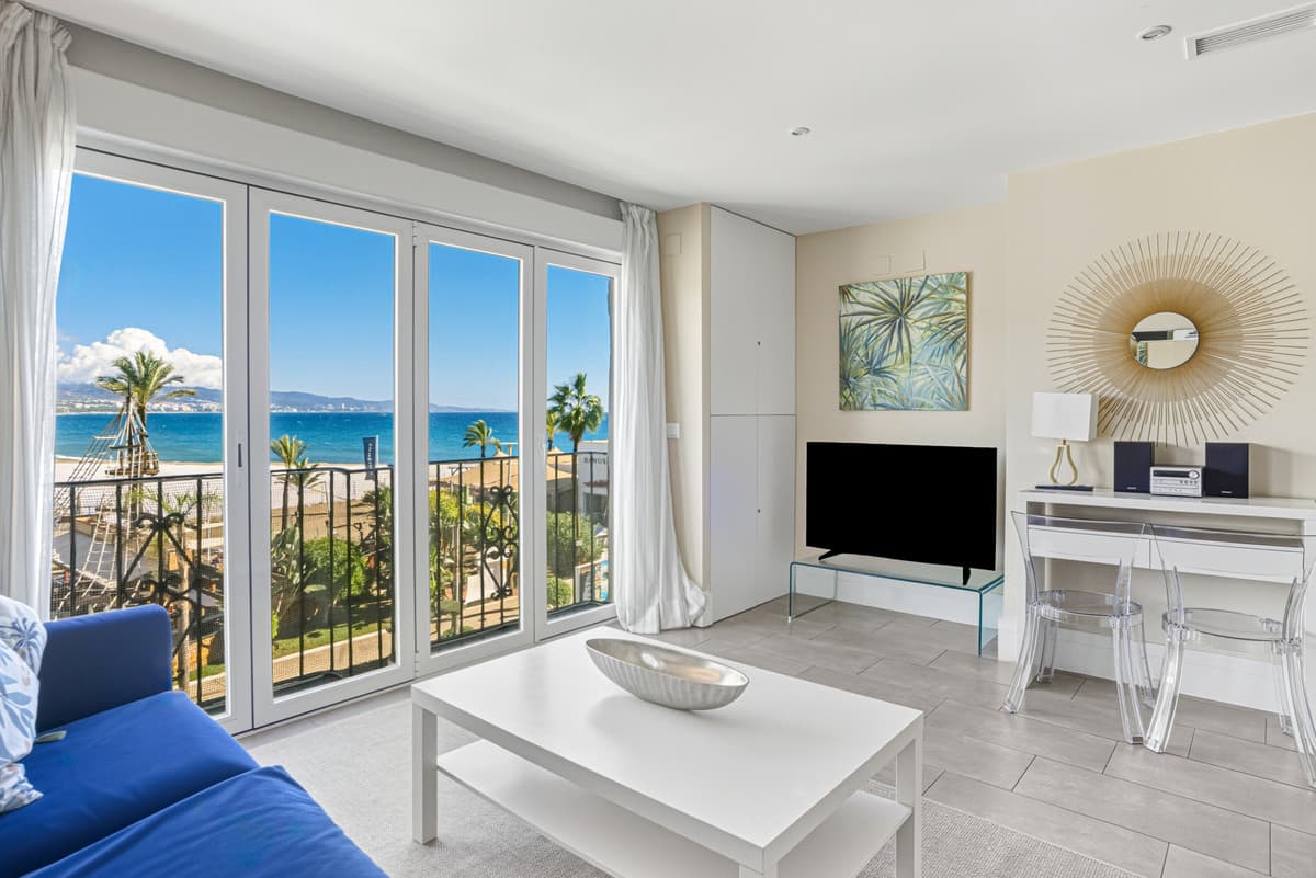 Middle Floor Apartment in Puerto Banús